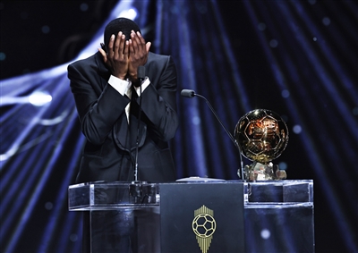 第八座金球, 法老